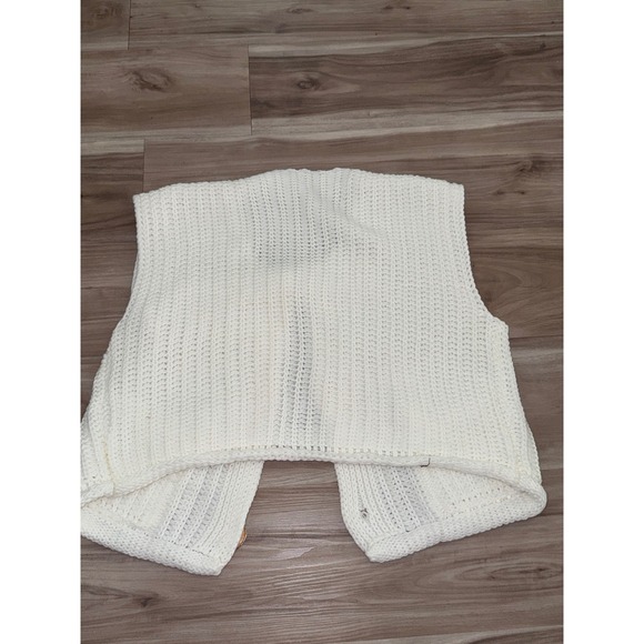 White Chunky Knit Sweater Vest Gold Hammered Buttons XL Sleeveless Cardigan a3 - Picture 2 of 5